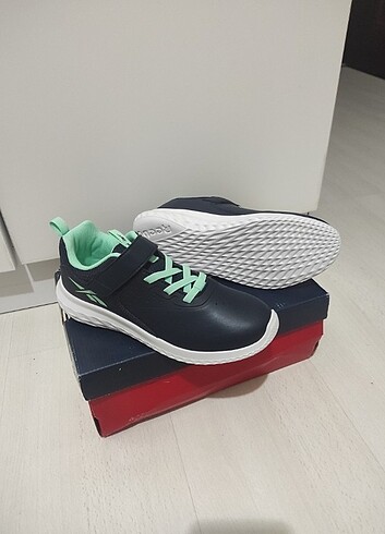 Reebok çocuk spor ayakkabı