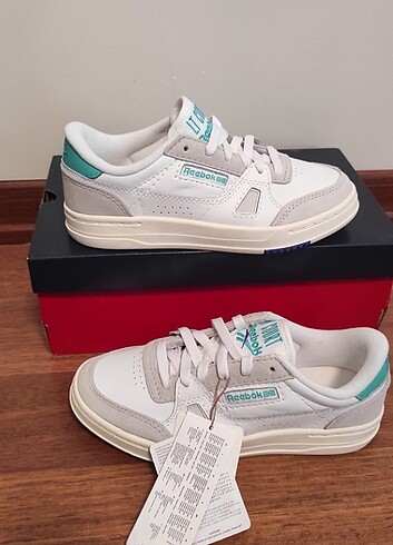 Reebok ayakkabı 
