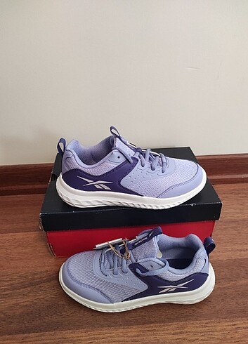 Reebok ayakkabı 