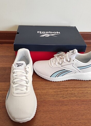 40 Beden Reebok ayakkabı 