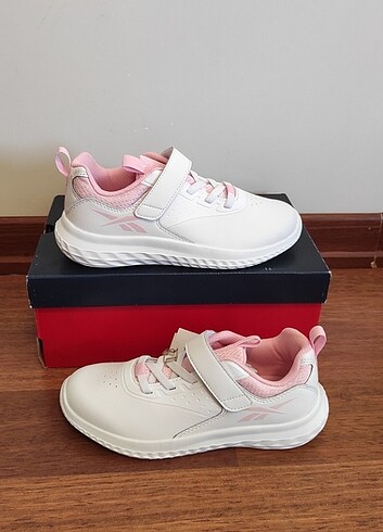Reebok ayakkabı 