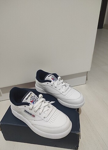 Reebok ayakkabı