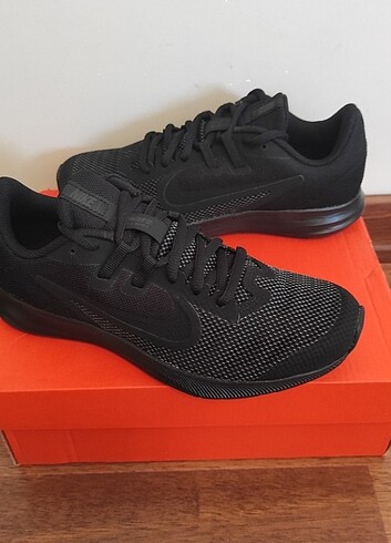 Nike ayakkabı 
