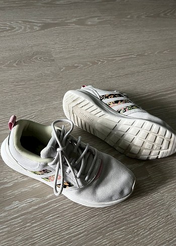 Beyaz Yılan Desenli Bağcıklı Spor Ayakkabı - Görsel 2
