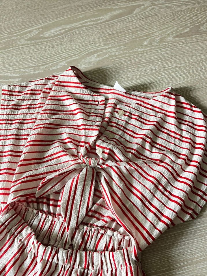 Kız çocuk Kırmızı Çizgili Pilili Tulum - Görsel 2