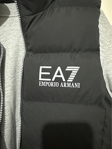 Emporio Armani Emporio Armani Yelek EA7