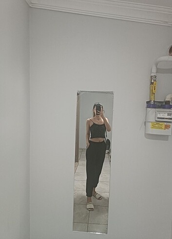siyah desenli crop