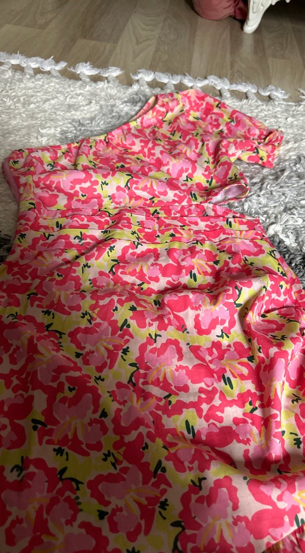 Pembe Renkli kısa çiçek  Desenli Volanlı Elbise - Görsel 2