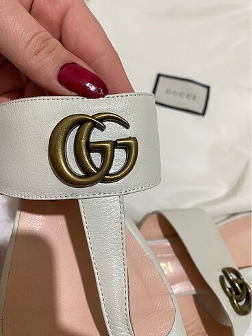 40 Beden ten rengi Renk Orjinal Gucci
