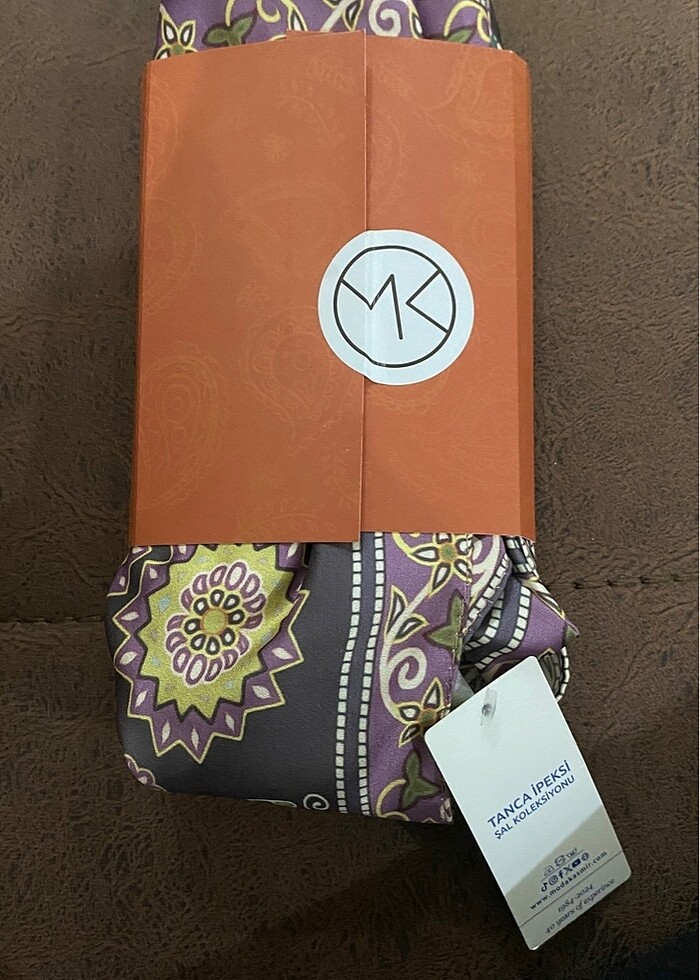 Desenli şal - Görsel 3