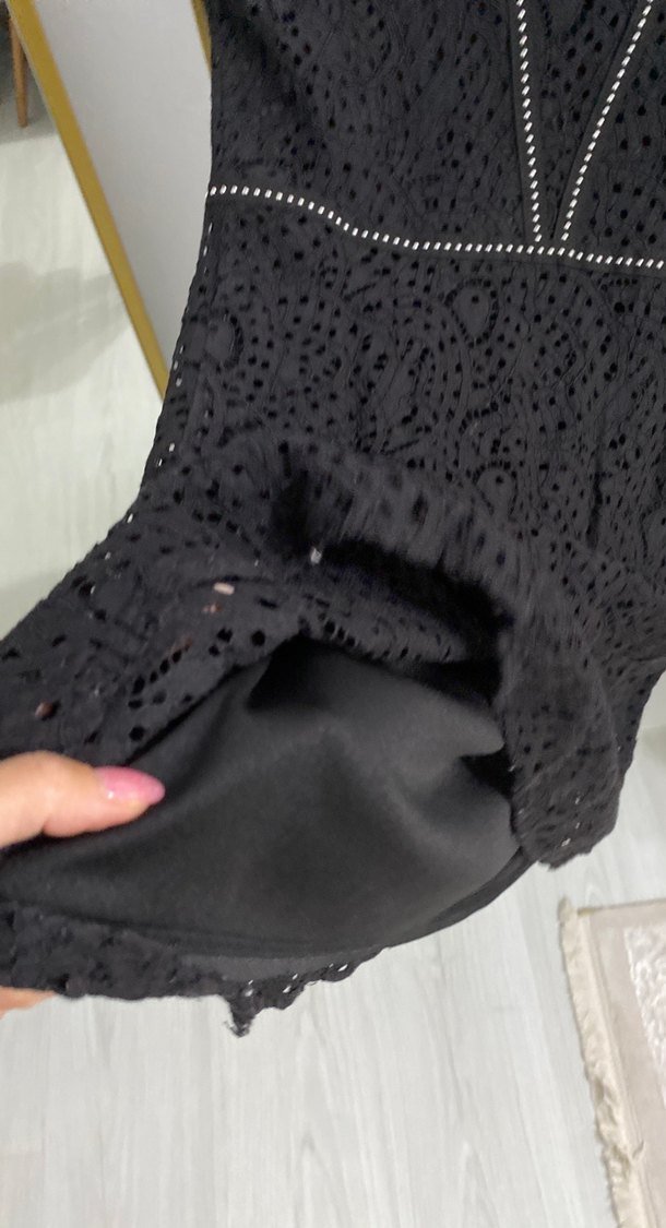 Dantel İşlemeli Siyah Midi Elbise - Görsel 3