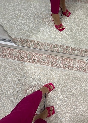 Parlak Pembe İnce Topuklu Kadın Terlik - Görsel 4