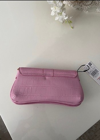 Pembe Deri Kadın Çanta Zincirli Tokalı - Görsel 5