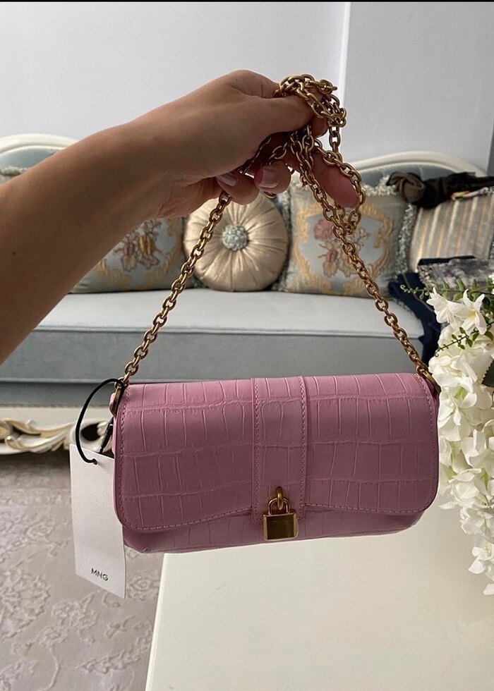 Pembe Deri Kadın Çanta Zincirli Tokalı - Görsel 3