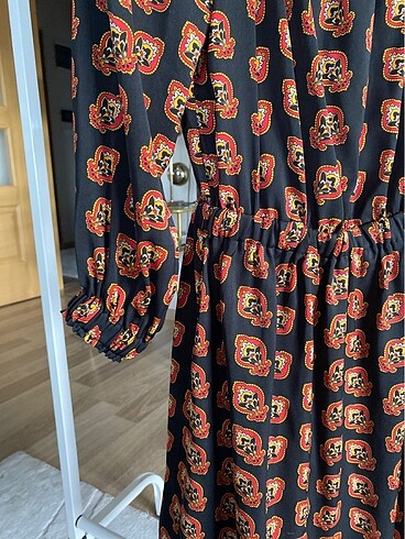 xs Beden Mango elbise