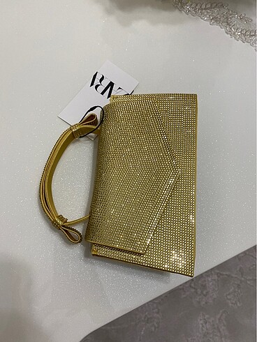  Beden Zara gold çanta