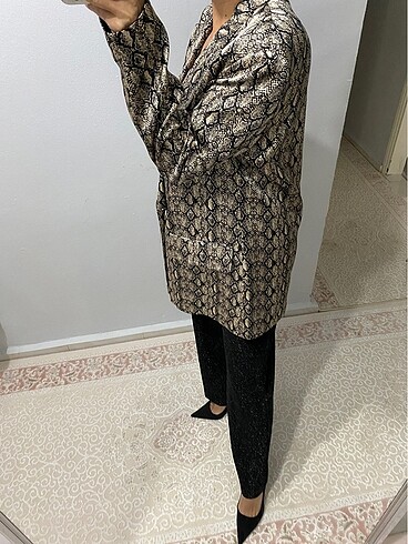 Zara Zara dökümlü blazer ceket