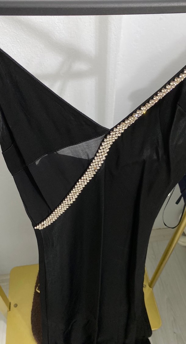 Siyah Uzun saten İnce Askılı Elbise - Görsel 2