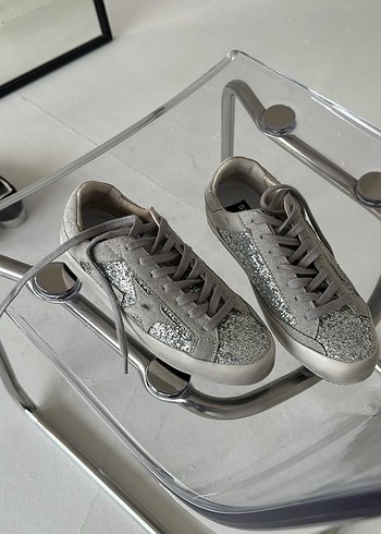 GOLDEN GOOSE İTHAL