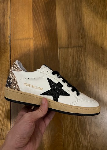 GOLDEN GOOSE İTHAL