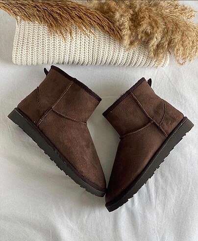 UGG MİNİ BOY 