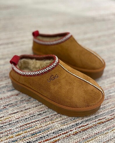 Ugg UGG TAZZ