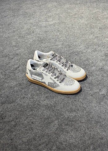 GOLDEN GOOSE DELUXE ULTRA
