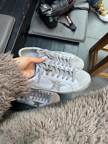 37 Beden GOLDEN GOOSE