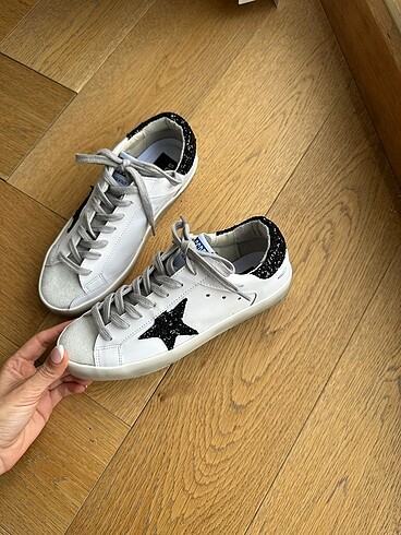 37 Beden GOLDEN GOOSE