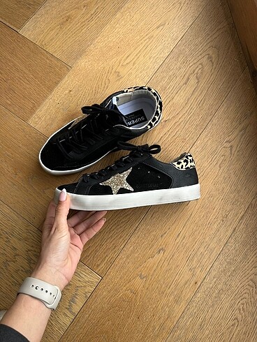Golden Goose Deluxe GOLDEN GOOSE