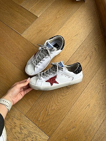 38 Beden GOLDEN GOOSE