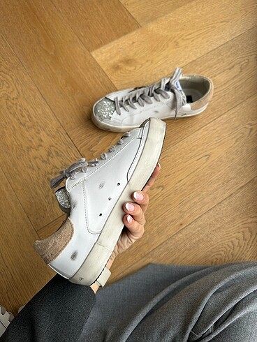 38 Beden beyaz Renk GOLDEN GOOSE