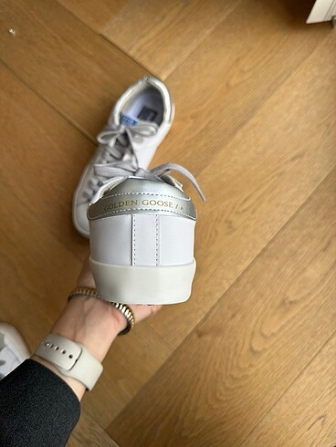 39 Beden GOLDEN GOOSE