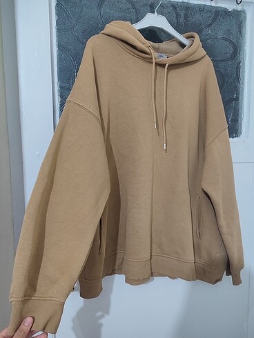 Bej sweatshirt