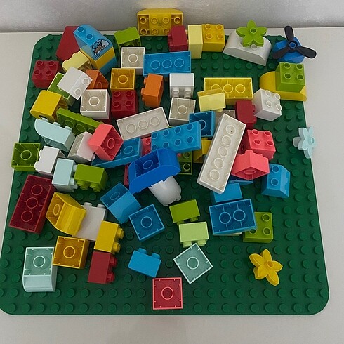 Lego Duplo 10909 ve Zemin