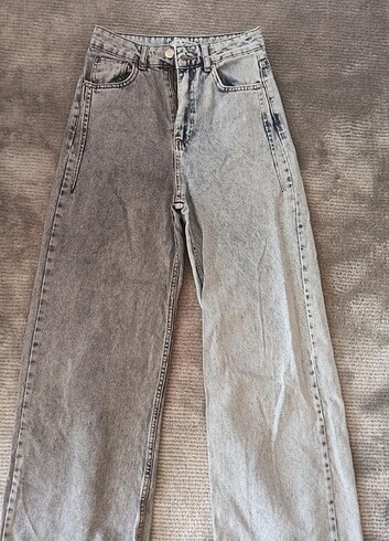 Trendyol & Milla Kadın Yüksek Bel Düz Paça Basıt Denim Kot Pantolon