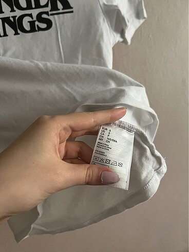 s Beden beyaz Renk H&M stranger things lisanslı tshirt