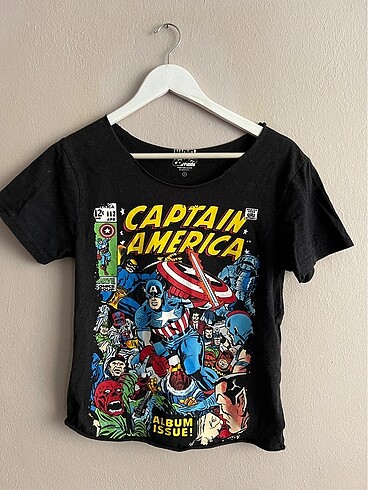 Captain america tshirt marvel
