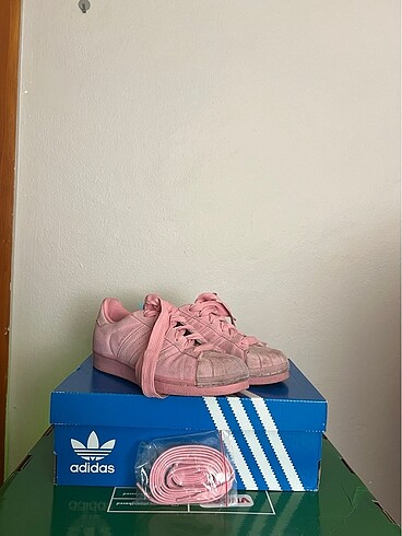 Orijinal adidas superstar