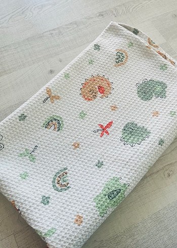 Beyaz Desenli Çocuk pikesi - Görsel 2