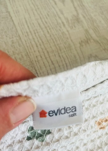 Beyaz Desenli Çocuk pikesi - Görsel 5