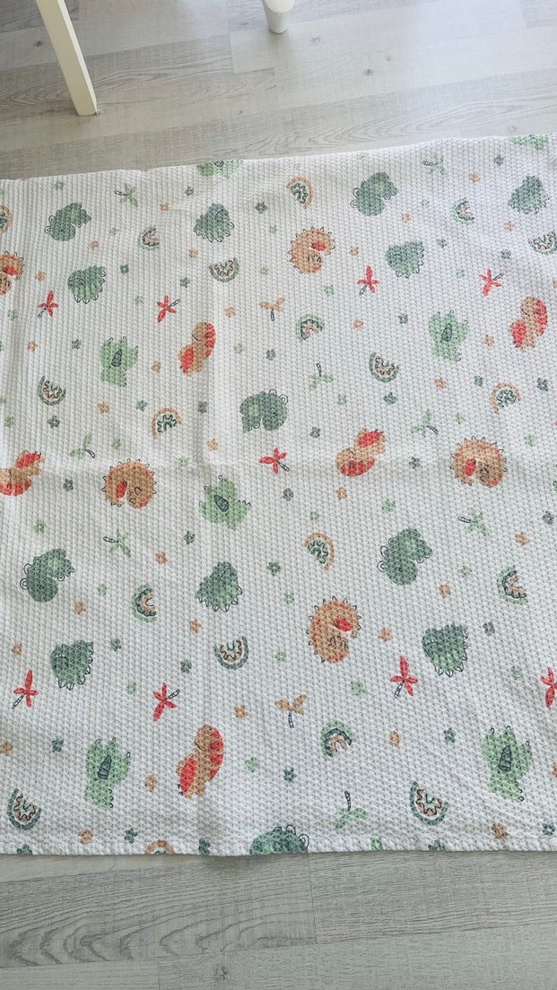 Beyaz Desenli Çocuk pikesi - Görsel 3