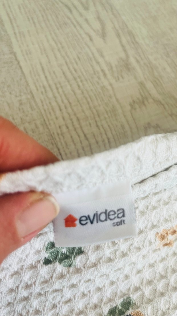 Beyaz Desenli Çocuk pikesi - Görsel 5