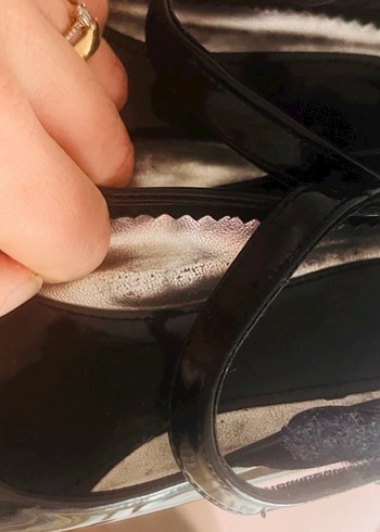 Kız Çocuk Altın Parlak Fiyonk Detaylı Babet - Görsel 8