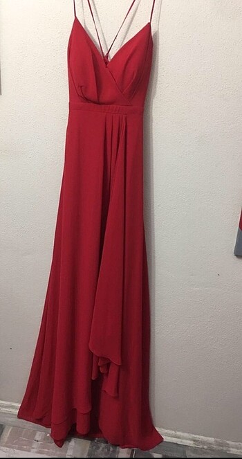 Jovial Uzun sırtı ipli kırmızı elbise