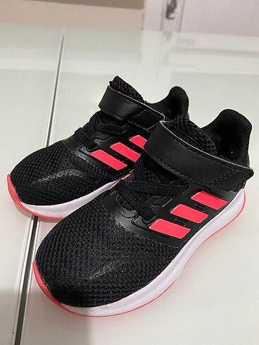 23 Beden 23 Numara Adidas ayakkabı
