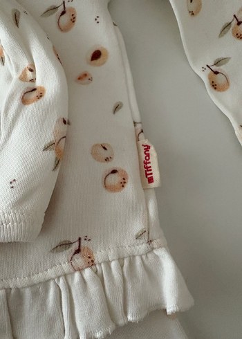 Bebek Kız Beyaz Fırfırlı Uzun Kollu Takım - Görsel 4