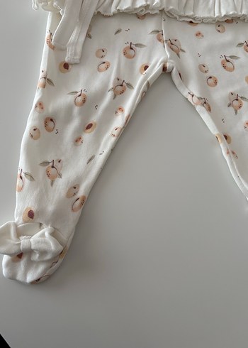 Bebek Kız Beyaz Fırfırlı Uzun Kollu Takım - Görsel 2