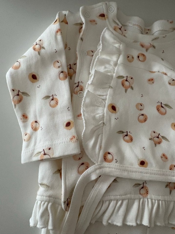 Bebek Kız Beyaz Fırfırlı Uzun Kollu Takım - Görsel 3