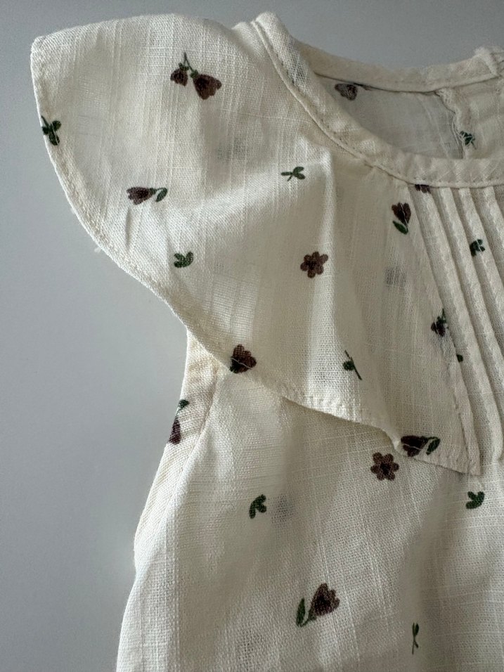 Kız Bebek Kahverengi Nakışlı Fırfırlı Takım - Görsel 4